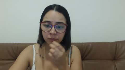 Emma online show from October 15, 4:27 am