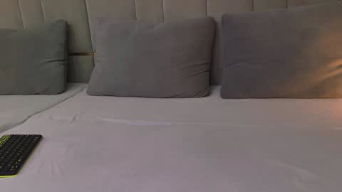 Ishtar online show from January 14, 2:00 pm