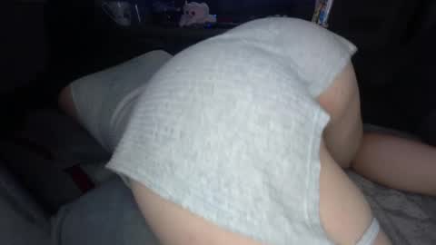 ishtarea online show from April 3, 11:00 pm