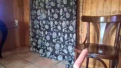 isiscrescent online show from April 25, 12:18 pm