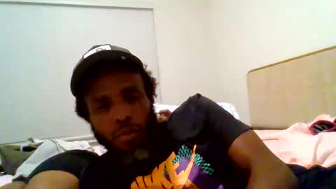 islandmaker online show from May 14, 1:59 am