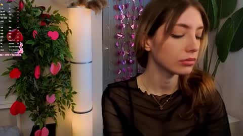 Emilia online show from February 27, 7:45 am