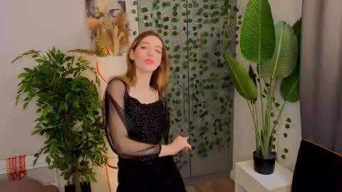 Emilia online show from February 3, 6:40 am