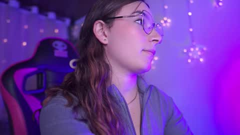 ISSA  online show from November 25, 10:30 pm