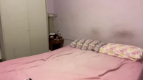 isabella online show from April 30, 12:59 am