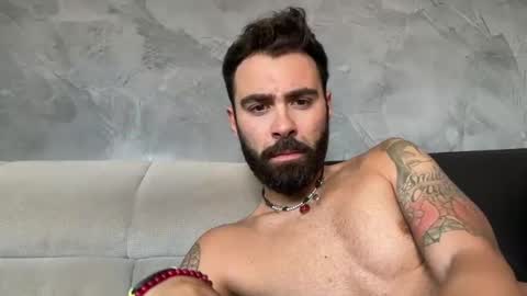 italianloverms online show from June 25, 10:20 am