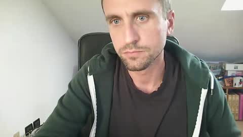 Snapshot of italiano116116 chatting on October 18, 1:15 pm italiano116116 online show from October 18, 1:15 pm