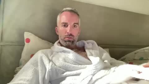 italiantoyboy84 online show from February 1, 5:26 pm