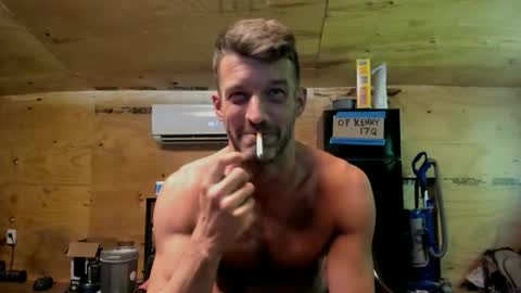 itdoesntmatterwhaturnameis online show from May 4, 10:49 pm