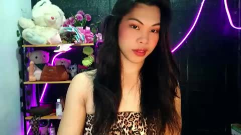its_chloe20 online show from May 5, 12:55 pm