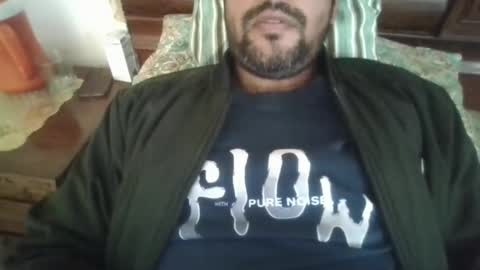 its_me_2323 online show from April 12, 6:39 am