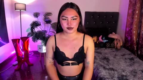 Siana online show from June 21, 6:14 pm
