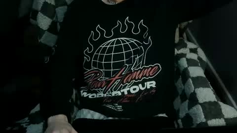 itsnotliam834 online show from December 15, 12:50 am