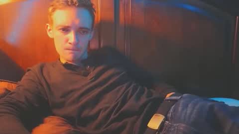 itzd123 online show from April 24, 4:03 am