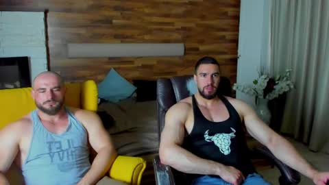 IvanHydee online show from May 9, 4:51 am