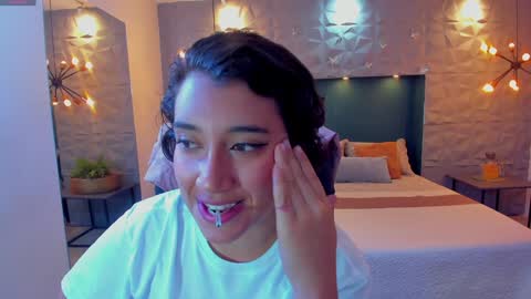 ivannacollen online show from January 7, 7:38 pm