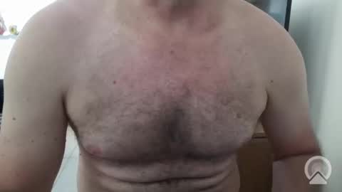 Snapshot of ivanxx712 chatting on October 25, 10:10 pm Ivanxx712 online show from October 25, 10:10 pm