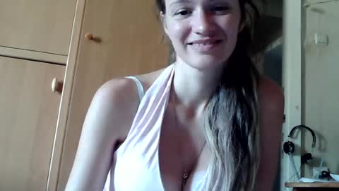 ivetta911 online show from August 4, 8:10 am