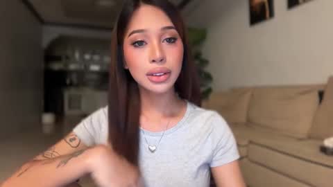 kirstenelsie online show from February 3, 2:53 am