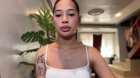 kirstenelsie online show from February 25, 6:39 am