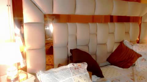 ivvysoul online show from December 13, 7:53 pm