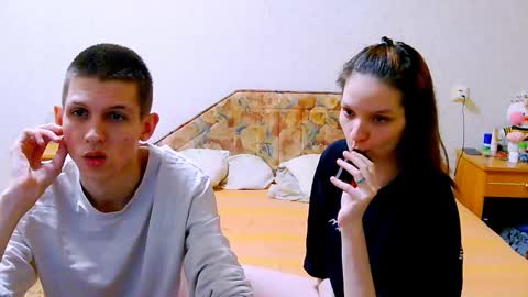 Ivy and Lester online show from February 5, 9:50 pm