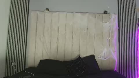 Snapshot of ivy_and_joseph chatting on October 12, 9:49 pm ivy_and_joseph online show from October 12, 9:49 pm
