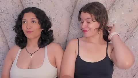 Snapshot of ivy_and_molly chatting on September 11, 8:43 pm Ivy and Molly online show from September 11, 8:43 pm