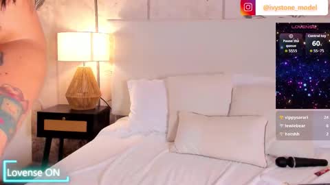 ivy_stonne online show from March 13, 9:29 pm