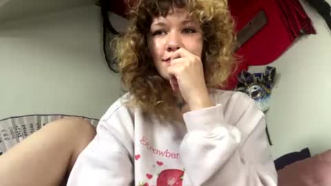 IVY DEVILL online show from July 1, 7:22 pm