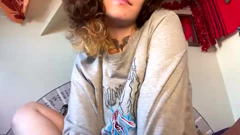 IVY DEVILL online show from June 3, 2:55 pm