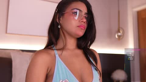 ivyellis online show from May 8, 12:11 pm