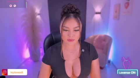 Ivy online show from May 23, 2:07 am