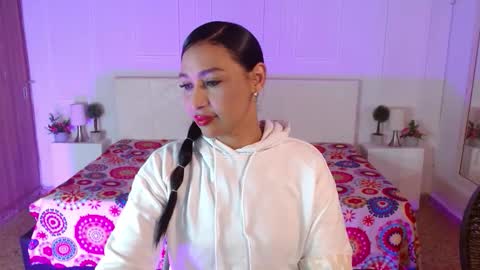 ivyshine7 online show from January 8, 7:09 pm