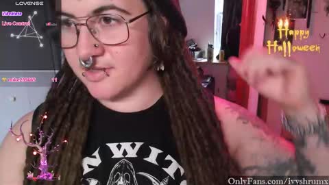 Ivy ShrumX online show from October 16, 10:30 pm