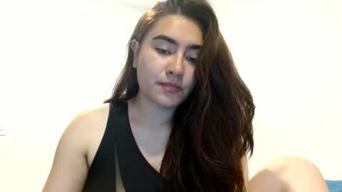 Ivy online show from May 27, 3:14 am