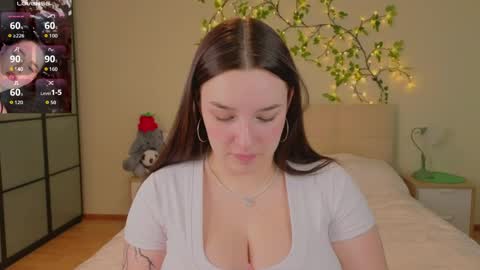 Daisy online show from May 6, 3:18 pm