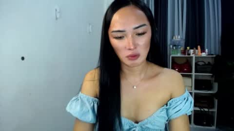 iwillcum4u_ online show from July 17, 2:52 pm