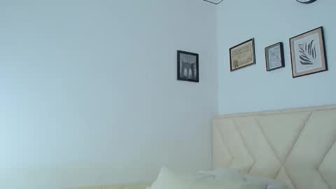 Snapshot of izaak_taylor7 chatting on October 8, 3:56 am izaack online show from October 8, 3:56 am