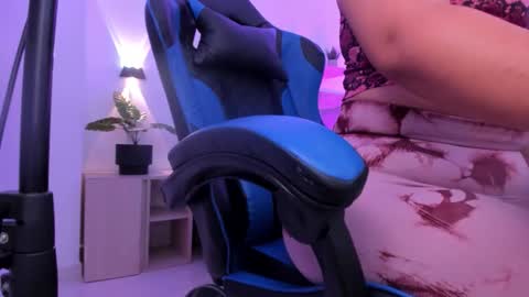 Iza online show from November 22, 1:20 pm