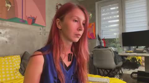 izi online show from August 2, 5:04 pm