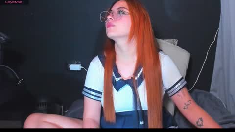 hot izys online show from February 16, 6:44 am