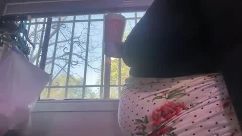 izzyishottttt online show from October 30, 5:46 pm