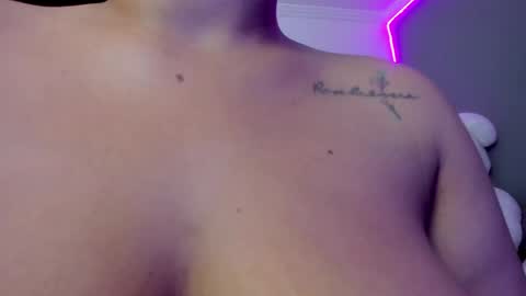 j_abbey online show from April 1, 1:28 am