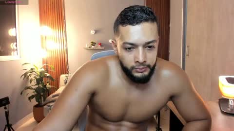Calix  Independient model Insta and twt Calixsnake online show from May 30, 1:04 am