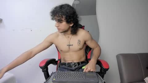 Jackes Taylor online show from November 13, 5:43 am