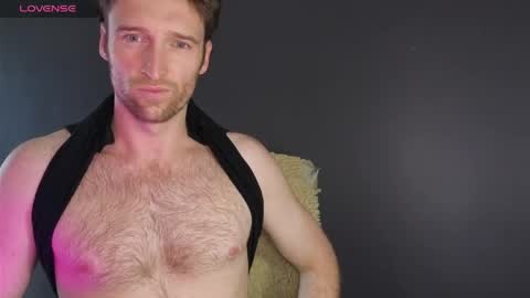 jacksonbutts online show from June 7, 2:49 am