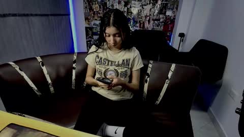 jackyrosee2323 online show from October 10, 12:38 am