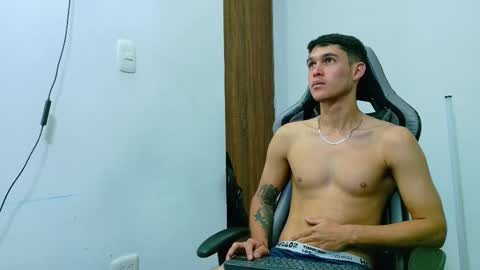 jacob_king01 online show from February 18, 12:49 pm