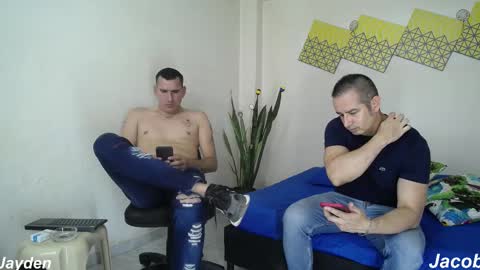 Jacob And Jayden online show from October 7, 8:05 pm